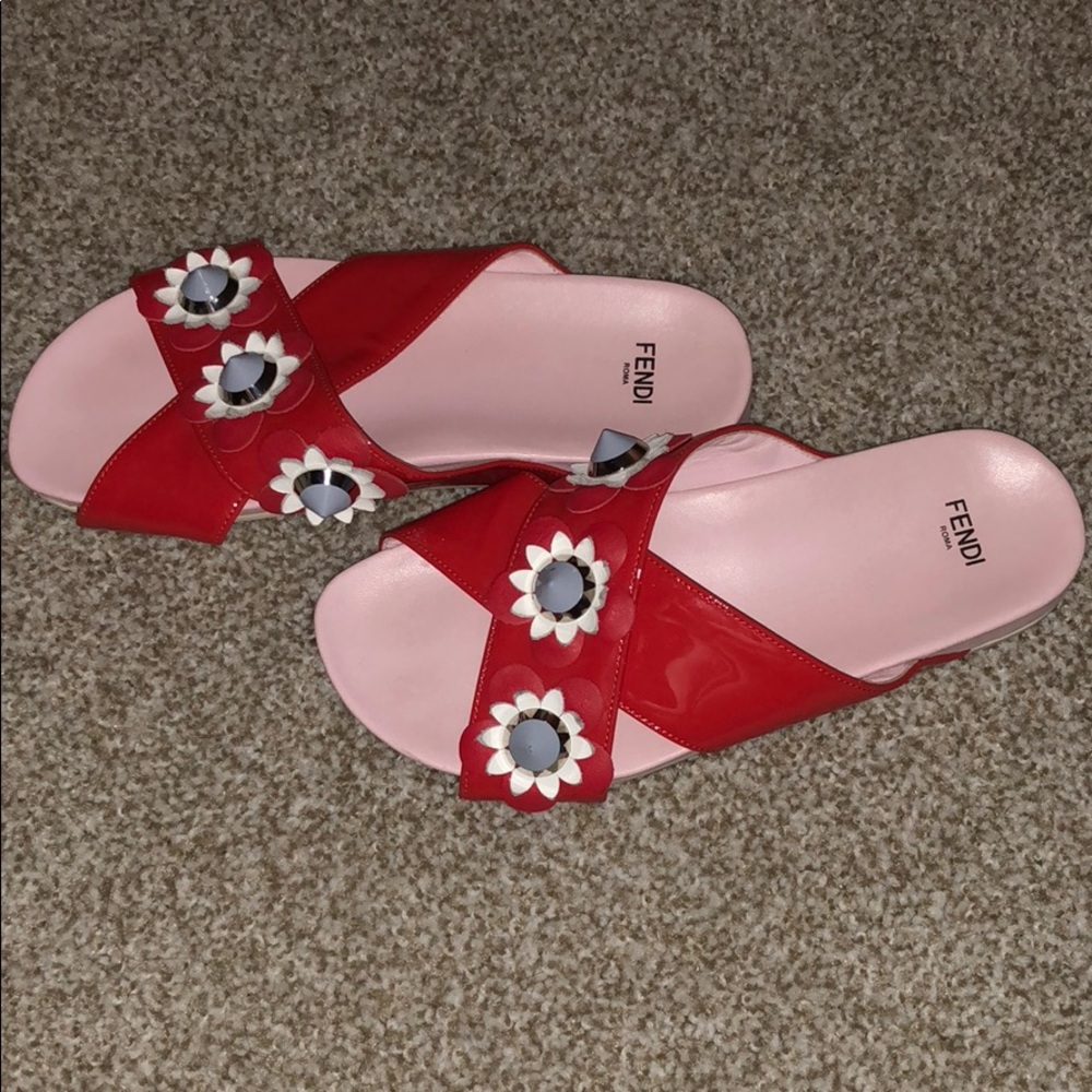 Fendi Slides - Picture 2 of 4